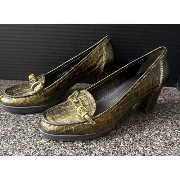 Stuart Weitzman Croc Embossed Leather Block Heel Loafers 7M Olive Green Gold Bit - Picture 2 of 16